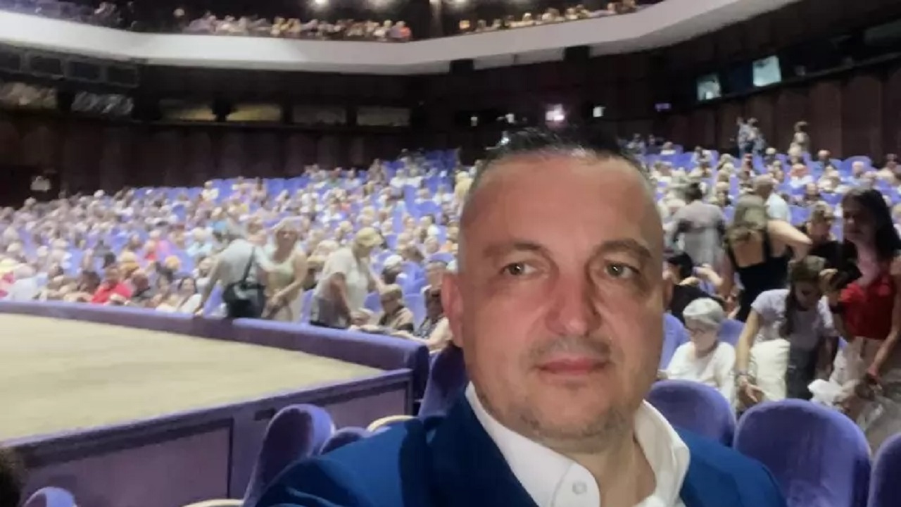Сглобката бие дузпата на Иван Портних