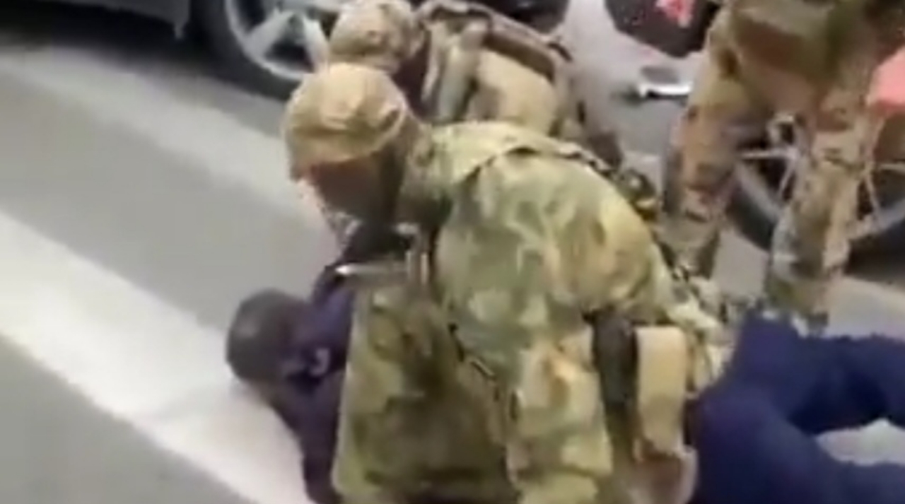 Баку използва диаспорите си като лост за натиск.