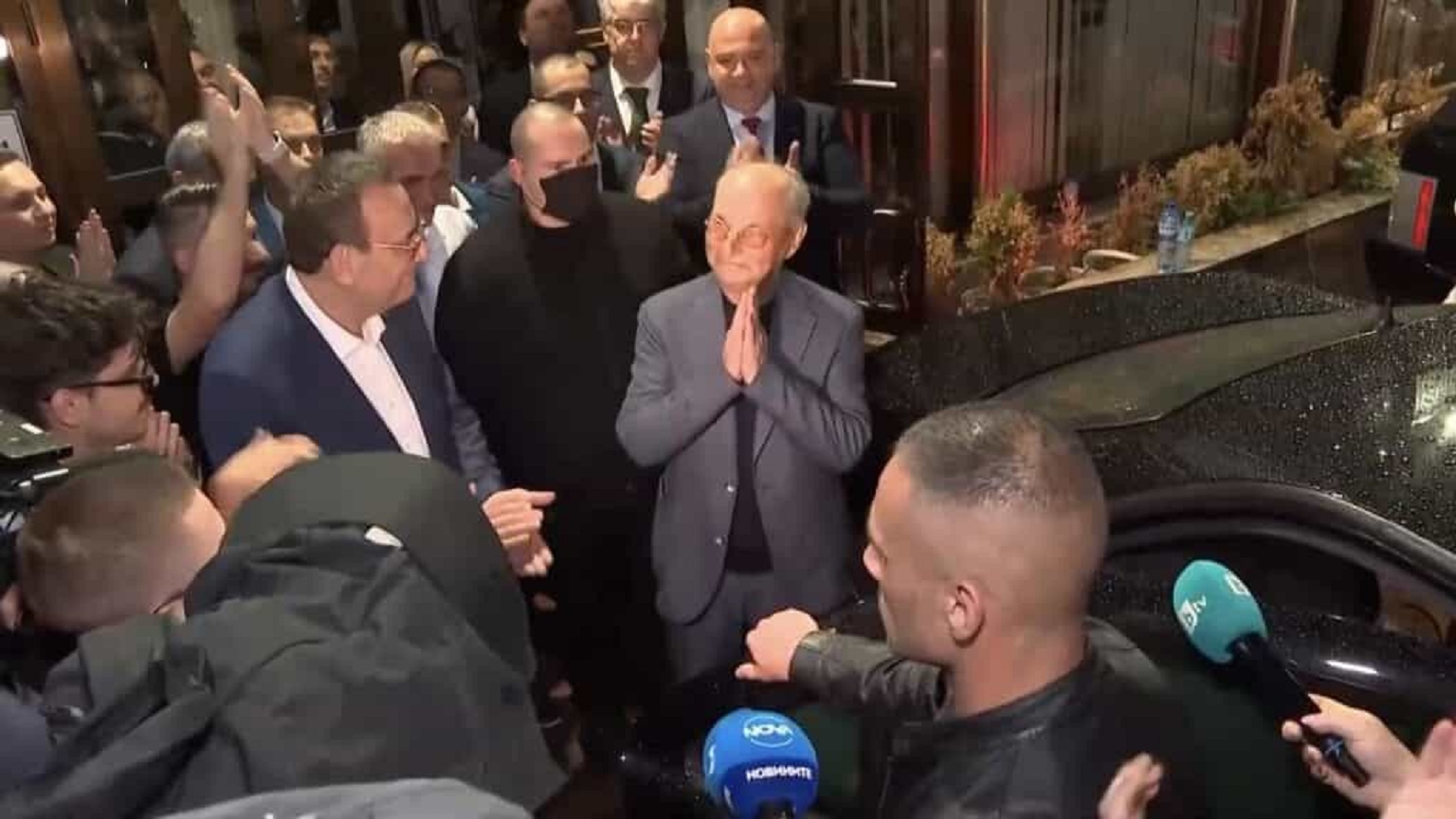 Доган се пенсионира окончателно